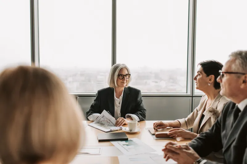 The Colleagues Who Know Too Much: Unlocking Peer Intelligence in the C-Suite