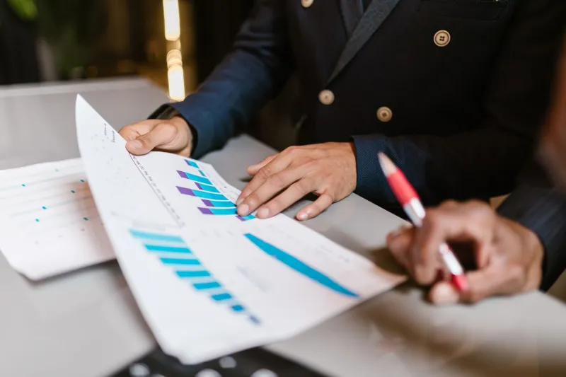The Tyranny of the Dashboard: How Instant Metrics Are Quietly Dismantling Long-Range Executive Thinking